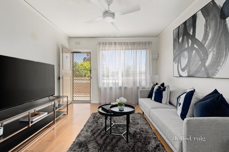 9 24 Elphin Grove Hawthorn 3122