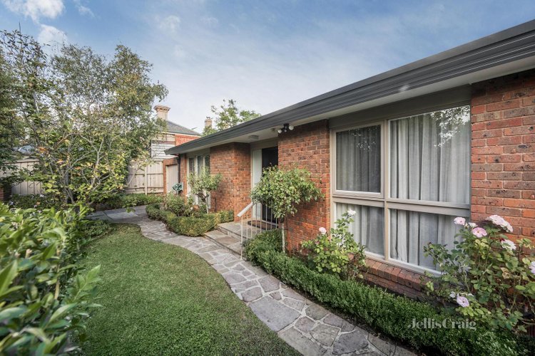 9 293 Mont Albert Road Surrey Hills 3127