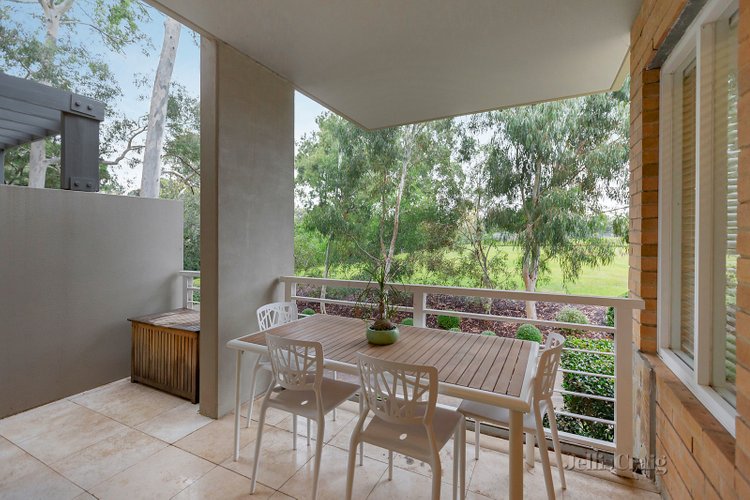 9/3-5 Christine Crescent Richmond 3121