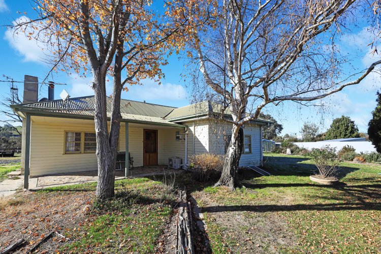 93 Bilton Street, Omeo