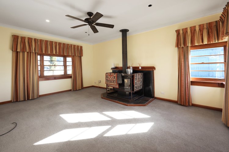 93 Bilton Street, Omeo