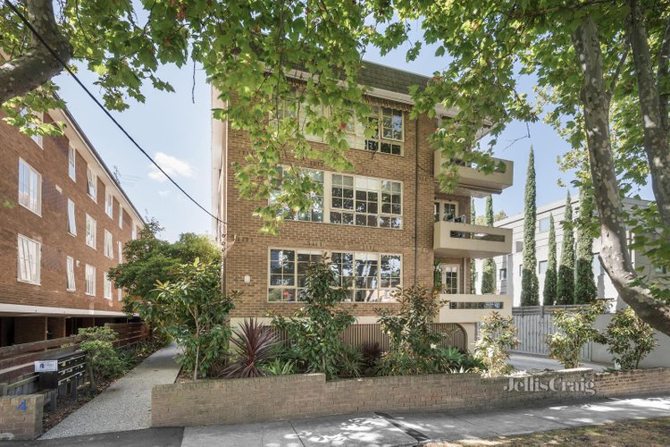 9 4 Rockley Road South Yarra 3141