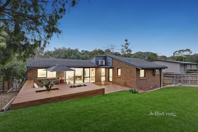 94 Valonia Drive Eltham 3095
