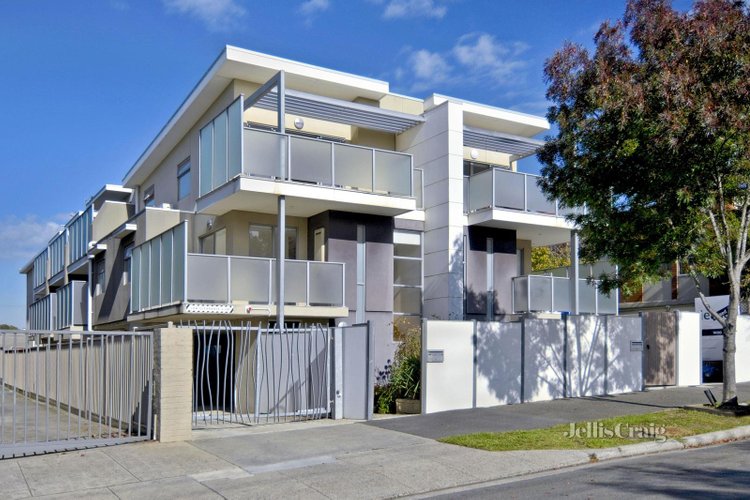 9 41 Dover Street Flemington 3031