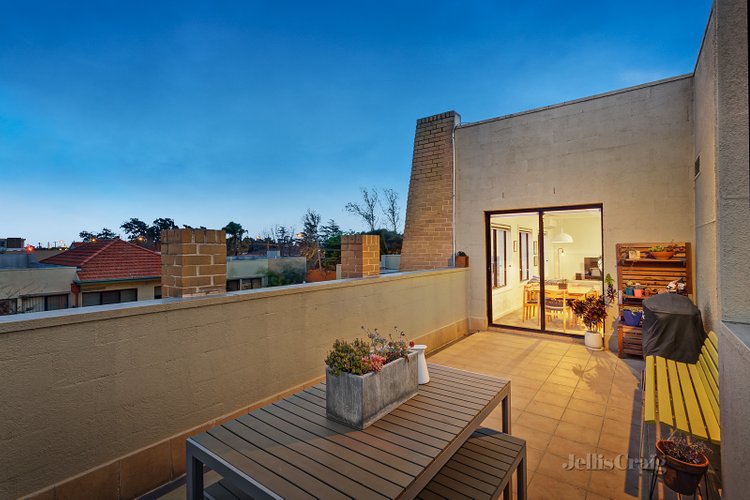 94/337 Station Street Thornbury 3071
