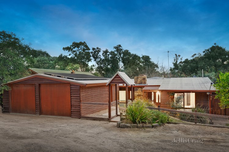 95 Brackenbury Street Warrandyte 3113