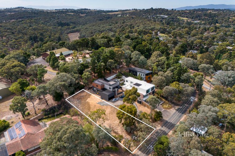 96 Ingrams Road Research 3095
