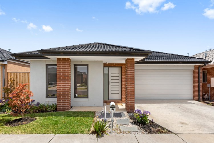 96 Naturaliste Way Armstrong Creek 3217