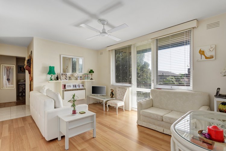 9/7 Cardigan Street St Kilda East 3183