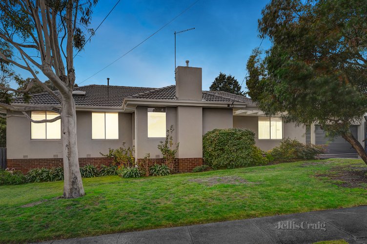 97 Elder Street Greensborough 3088