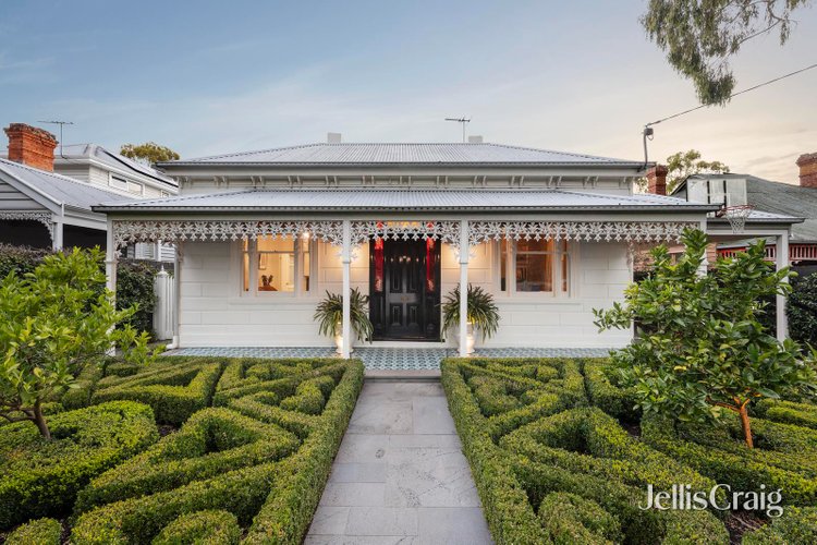 98 Croydon Road Surrey Hills 3127