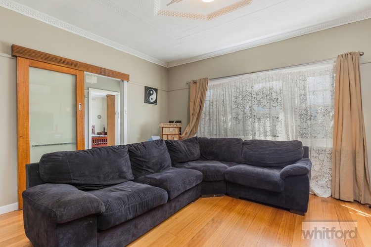 98 Ormond Road, East Geelong