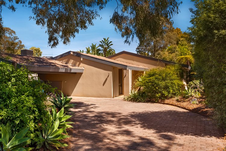 982 Waverley Road Wheelers Hill 3150