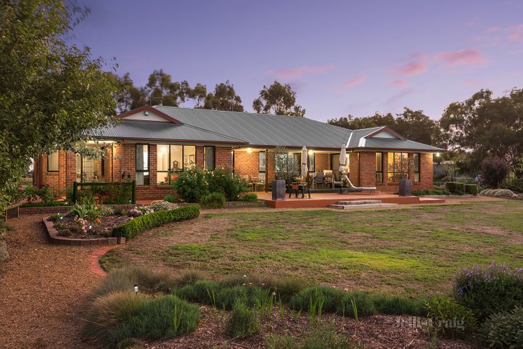 99 Bells Road Smythes Creek 3351