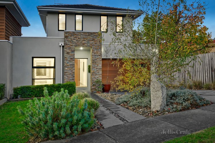 9A Greendale Road Doncaster East 3109