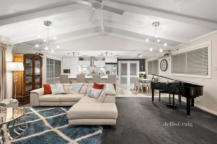 9a Irvine Street Mount Evelyn 3796