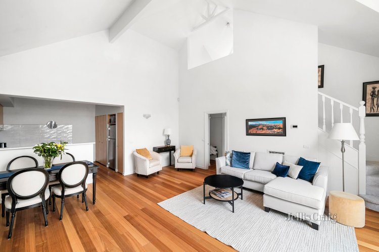 9A Waterloo Road Northcote 3070