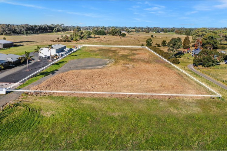 9B Boggy Creek Road, Longford
