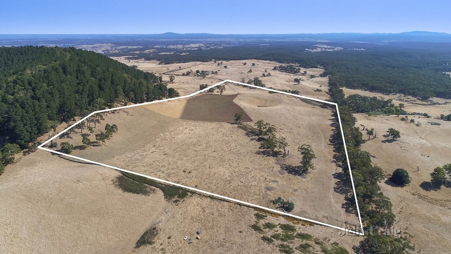 CA1, Section 10 Leslies Road Mount Franklin 3461