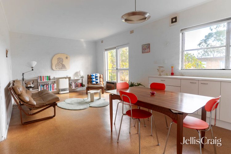 D2-4 81 O'Shanassy Street North Melbourne 3051