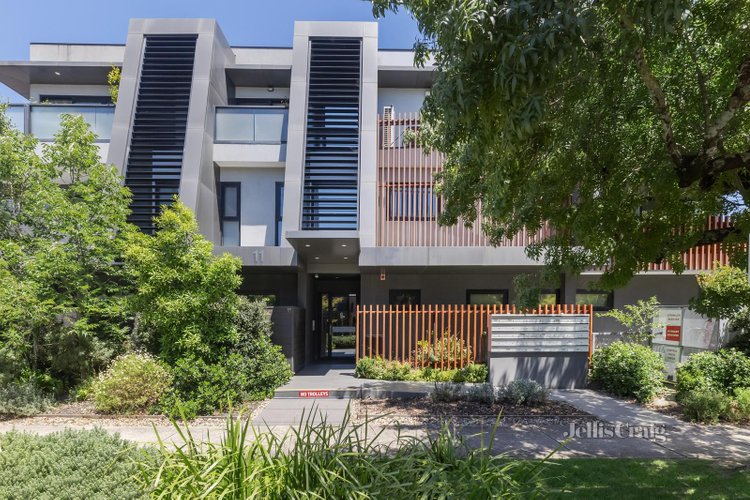G01 11-13 Bourke Street Ringwood 3134