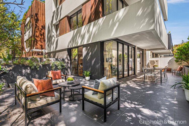 G01 26-28 Broadway  Elwood 3184