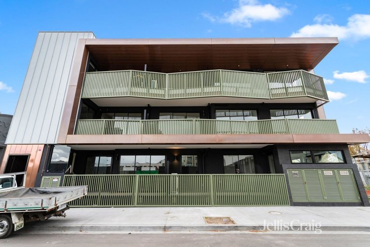 G01/27 Aitken Street Williamstown 3016