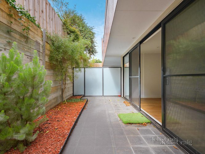 G04 1082 Burke Road Balwyn North 3104