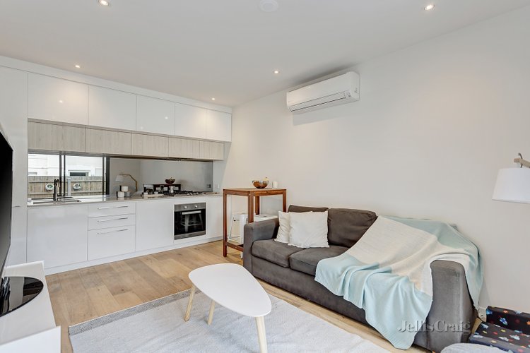 G04/342 Whitehorse Road Balwyn 3103