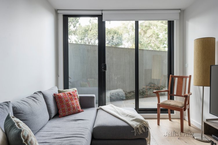 G08/121 Barkers Road Kew 3101