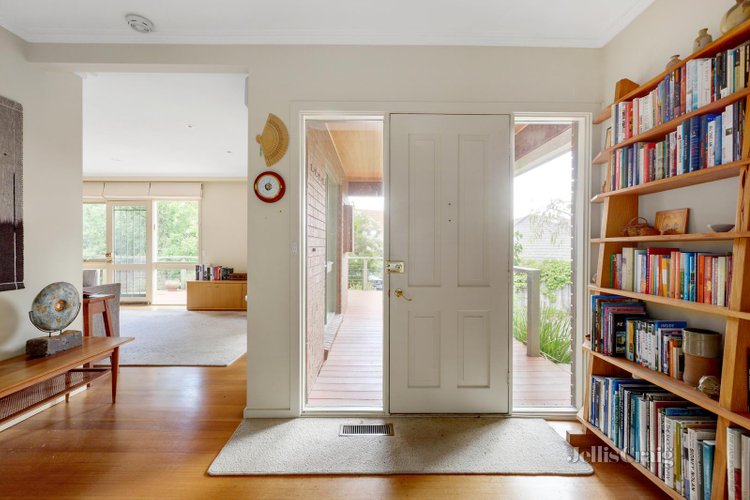 House 2 - 26 Dryden Street Canterbury 3126