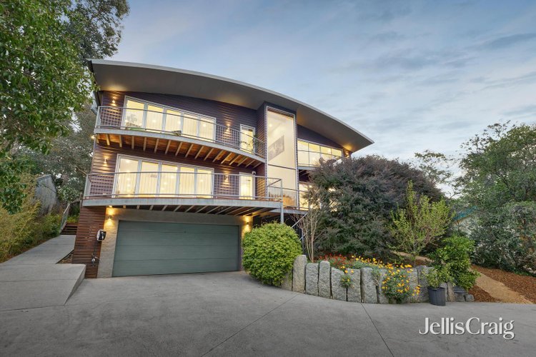 House 2 40 Banks Road Eltham North 3095