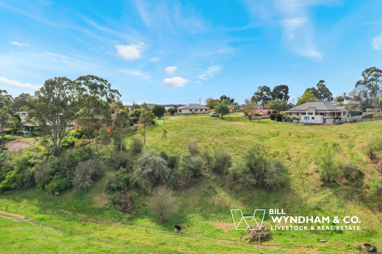2L199 Wallace Street, Bairnsdale