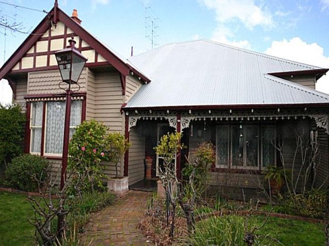 Perfectly Priced  Soldiers Hill 3350