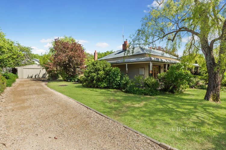 The Willows  191 Mollison Street Kyneton 3444