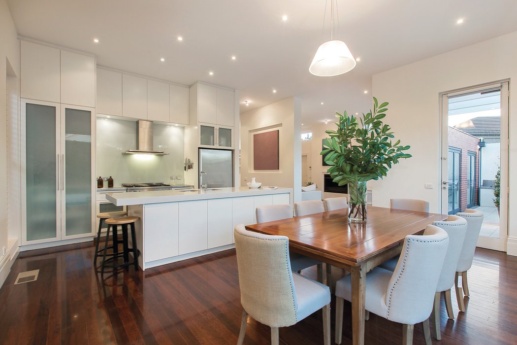 1 Royal Crescent Armadale 357542 Marshall White