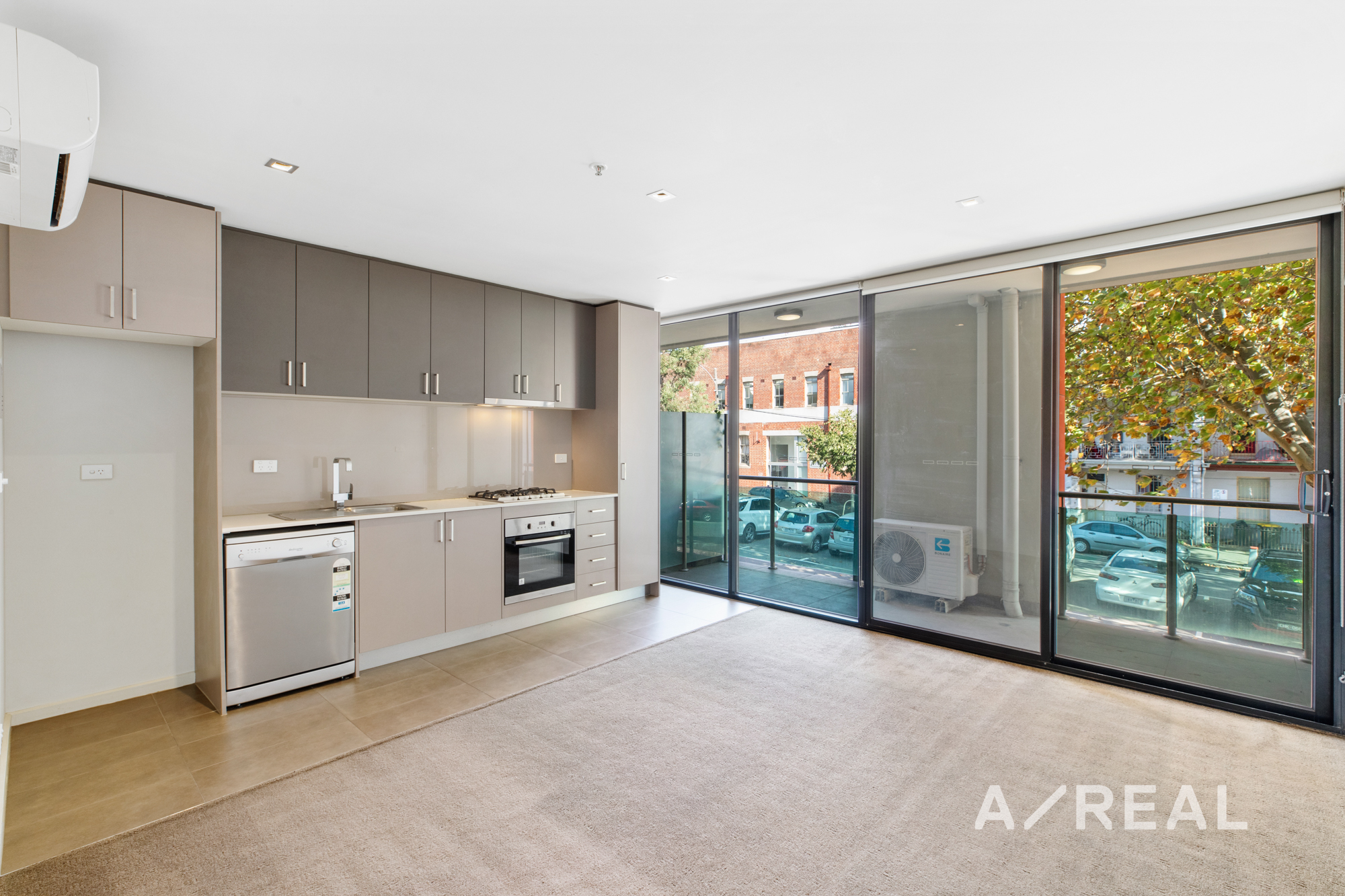 02/25 Byron Street, North Melbourne VIC 3051 