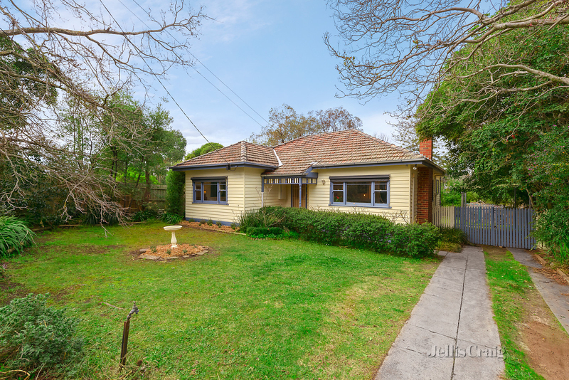 1 & 3 Hillside Crescent
