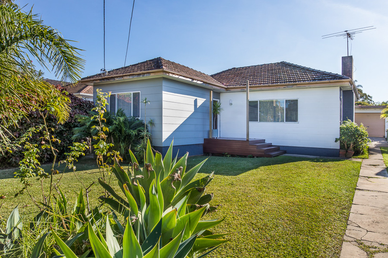 1 Castelnau Street, Caringbah South NSW 2229 
