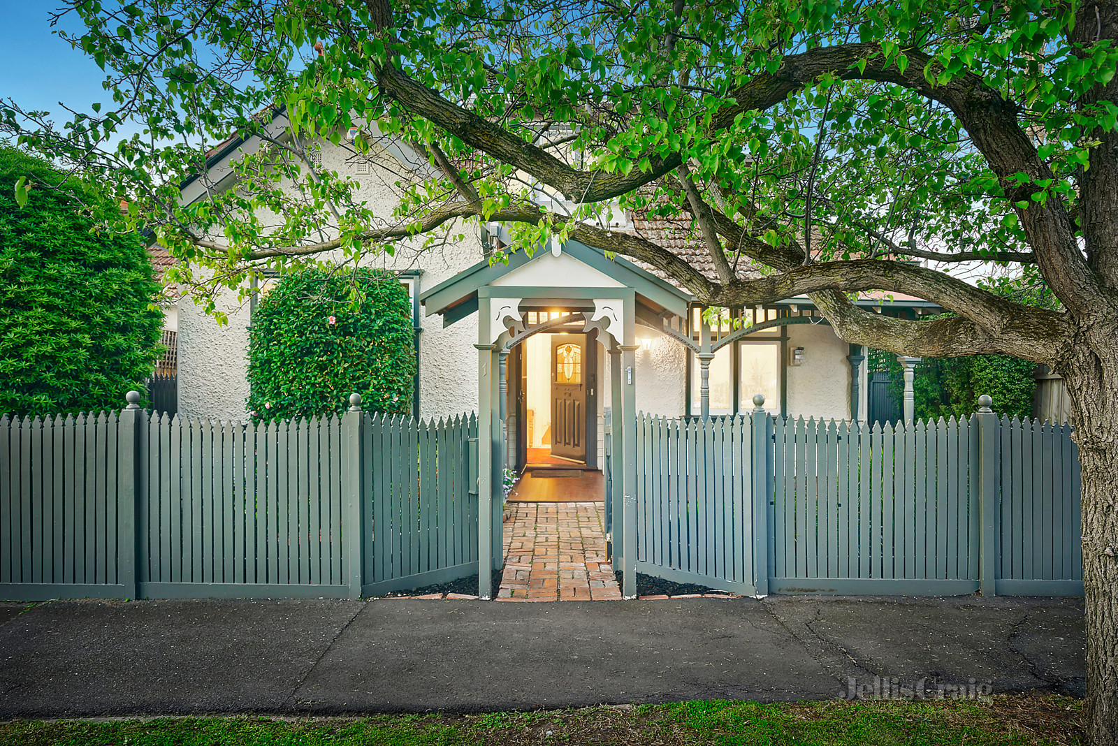 1 Edlington Street, Hawthorn
- Print Image 1