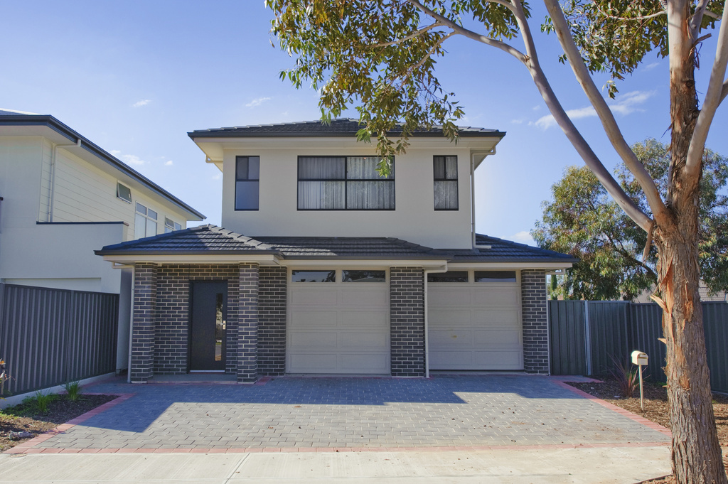 1 Gosfield Crescent