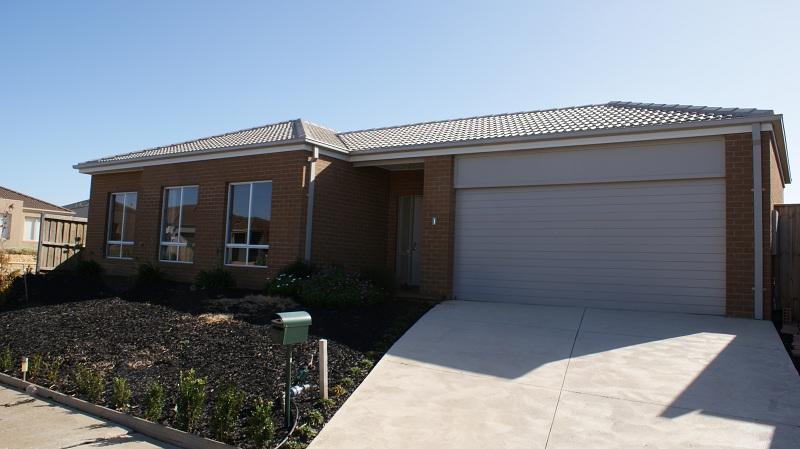 1 Iris Place, Point Cook VIC 3030 