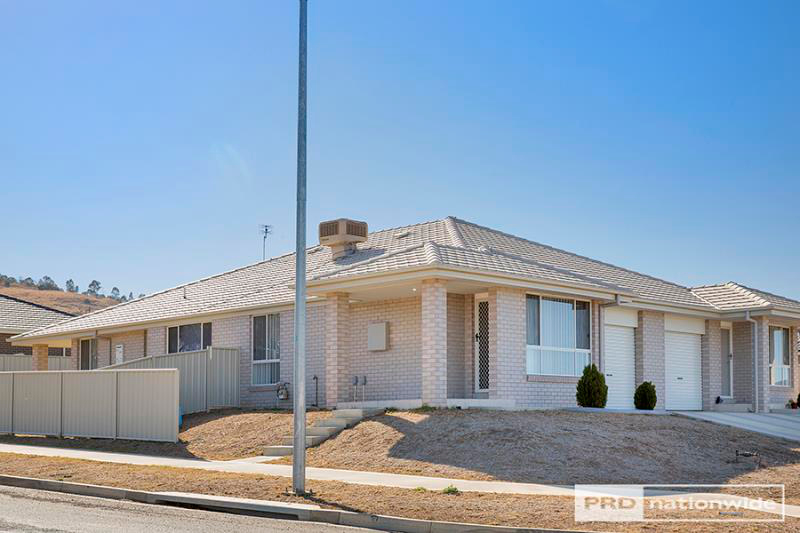 1 Lake Place TAMWORTH NSW 2340
