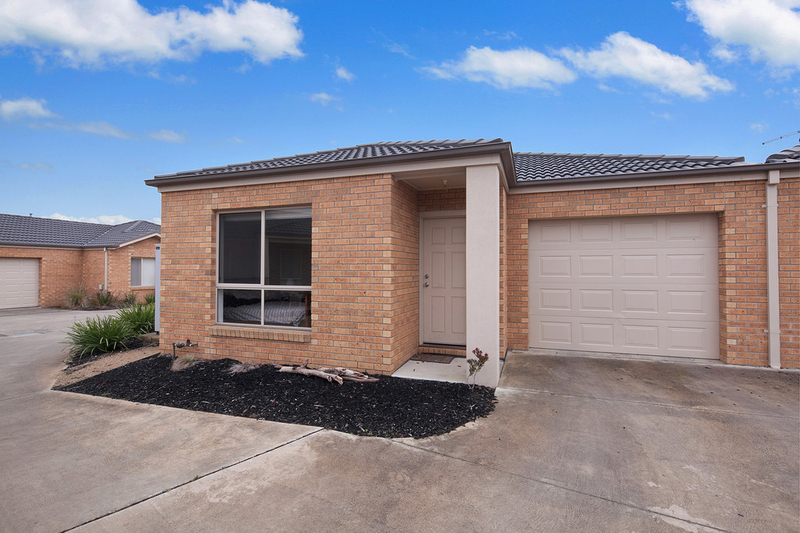 1 Malcolm Court BROWN HILL VIC 3350