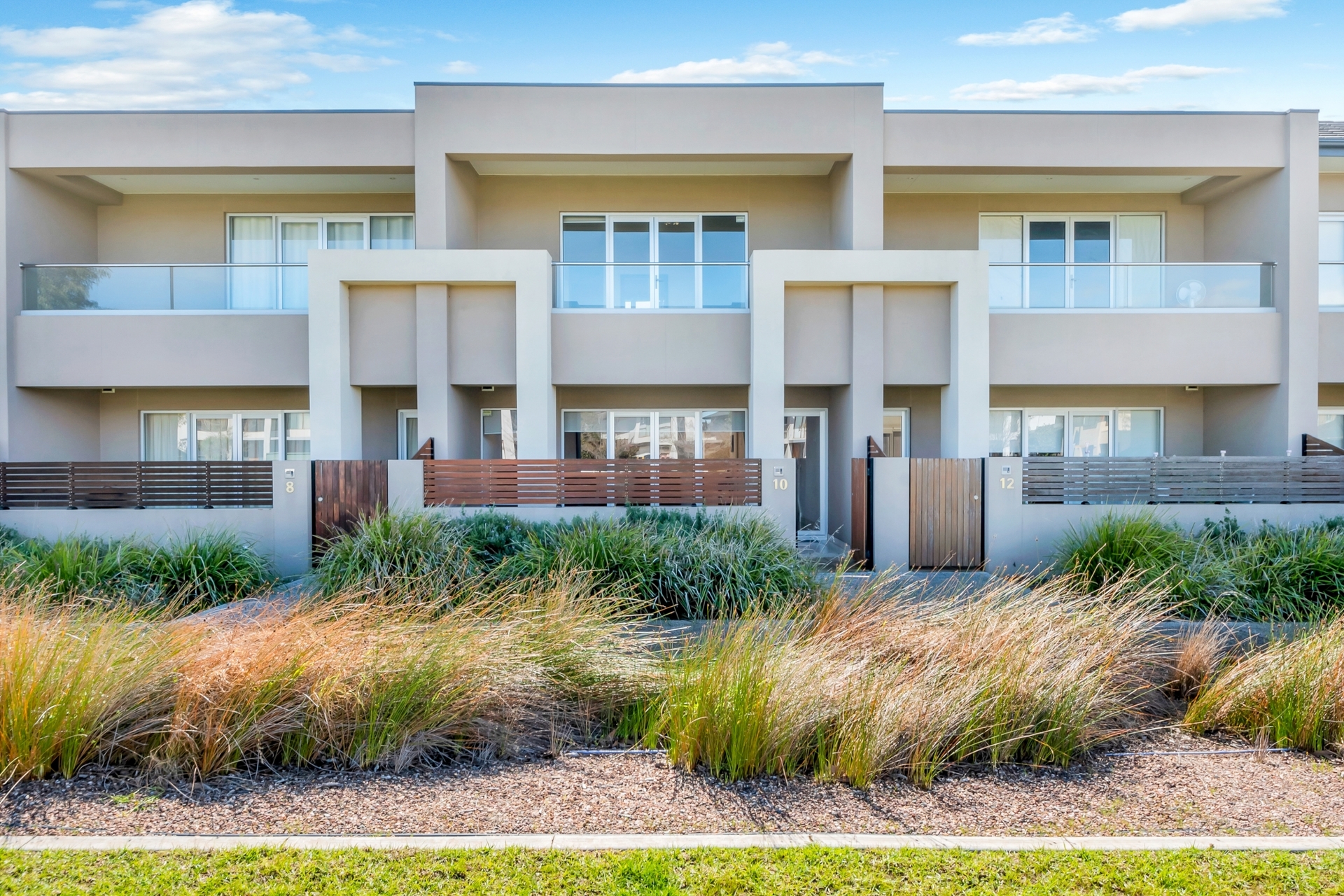 10 Carbone Terrace