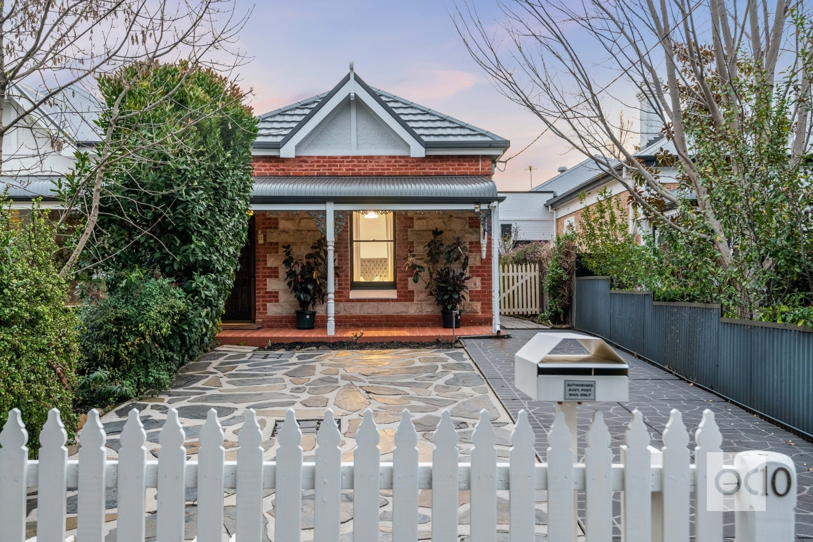 10 Denning Street