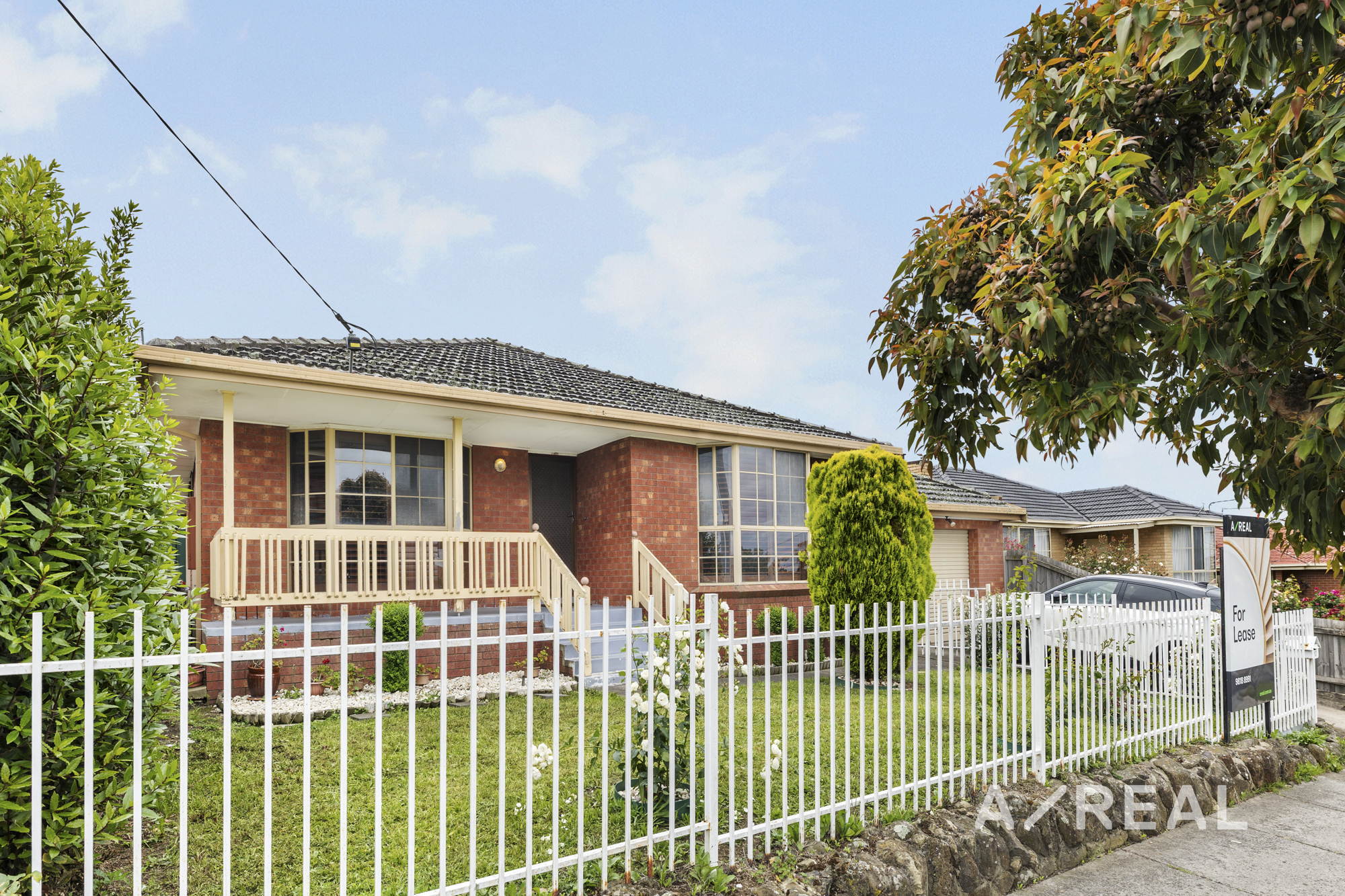 10 Dianne Avenue, Craigieburn VIC 3064 
