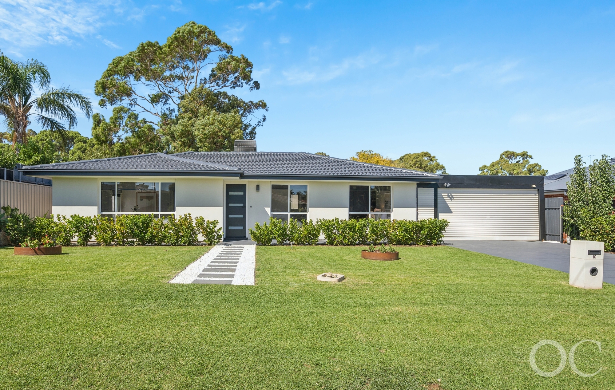 10 Leech Avenue