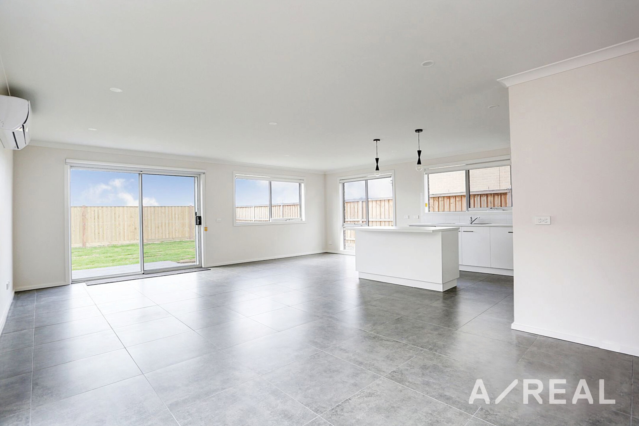 10 Omars Place, Narre Warren South VIC 3805 