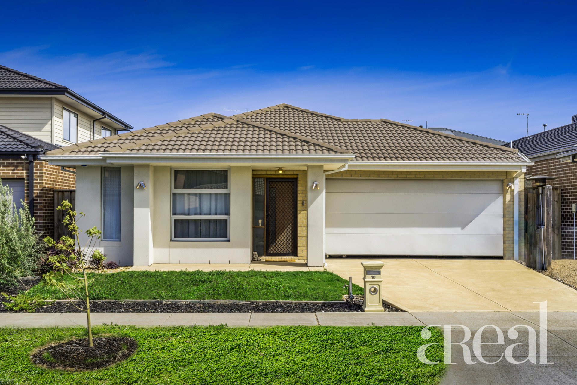 10 Yarkon Way, Point Cook VIC 3030 